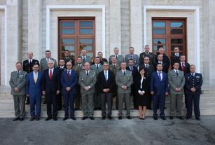 ΡΟΚΑΝΑΣ ΣΧΟΛΗ ΑΜΥΝΑΣ ΤΕΛΕΤΗ